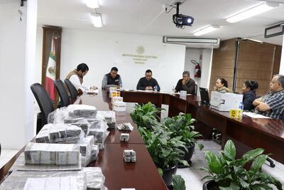 Inicia la entrega de credenciales sin sexo