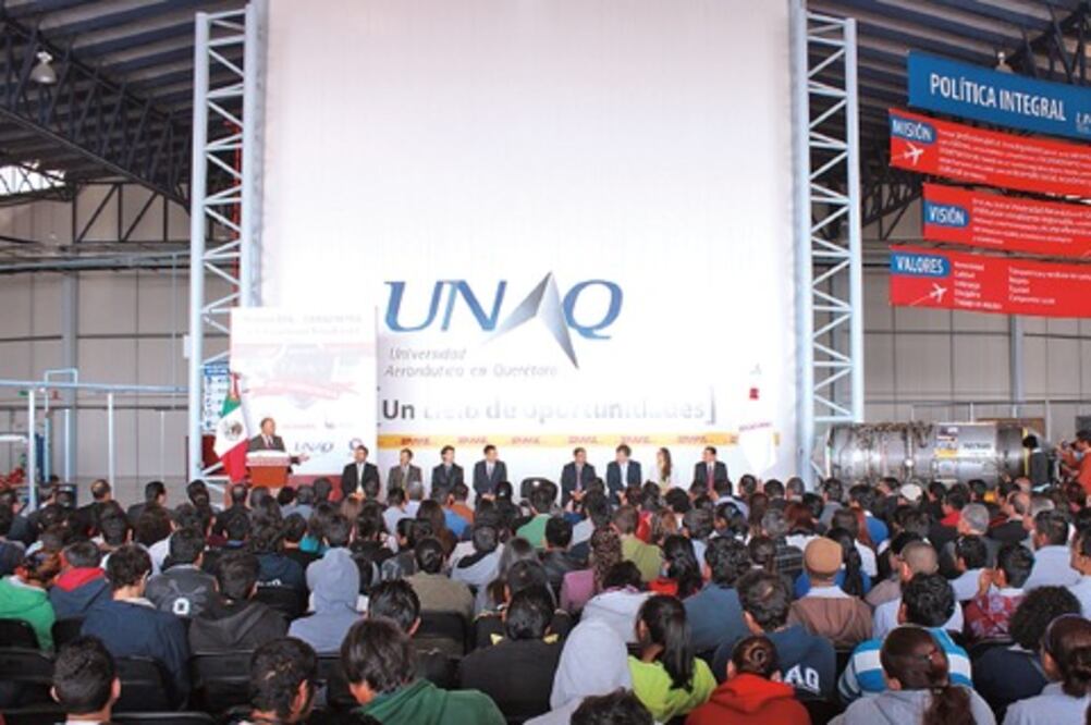 Entregan premios en la UNAQ 