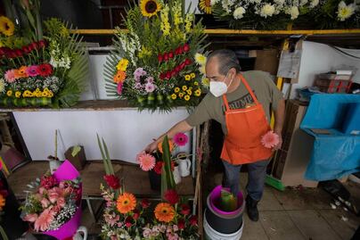 En Querétaro, sube el precio de las flores por festejos del 10 de mayo 