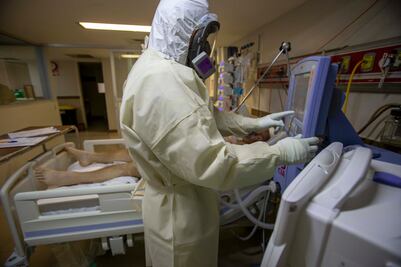 En promedio, mueren 15 al día por Covid en este mes