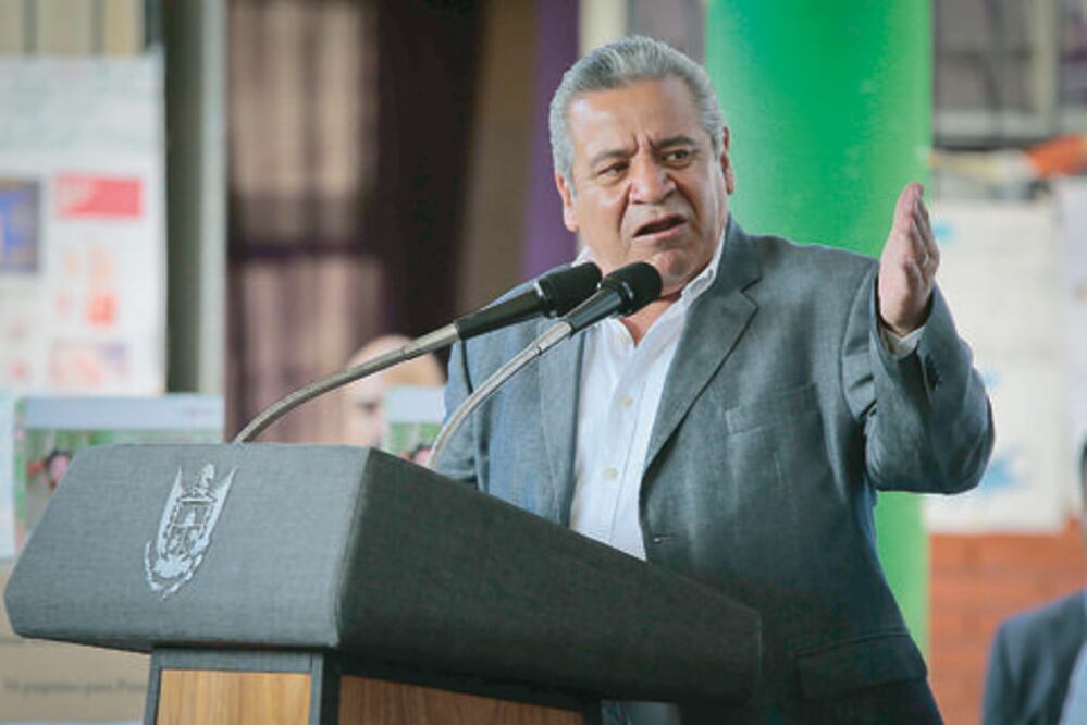 Botello: tecnología se debe aprovechar en educación