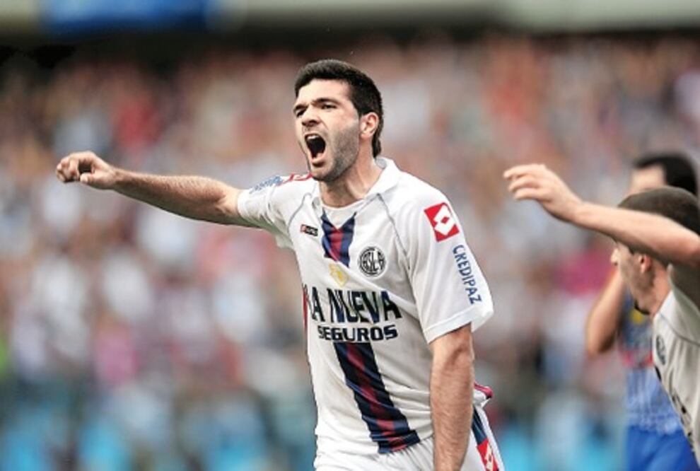 Gigliotti “batea” a Pumas; acusan falta de  seriedad