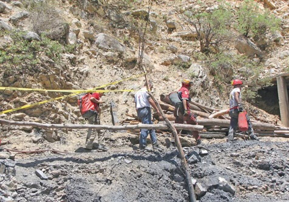 Minero, estable tras derrumbe: UEPC
