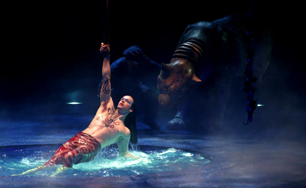 Cirque du Soleil recluta mexicanos deportados de EU