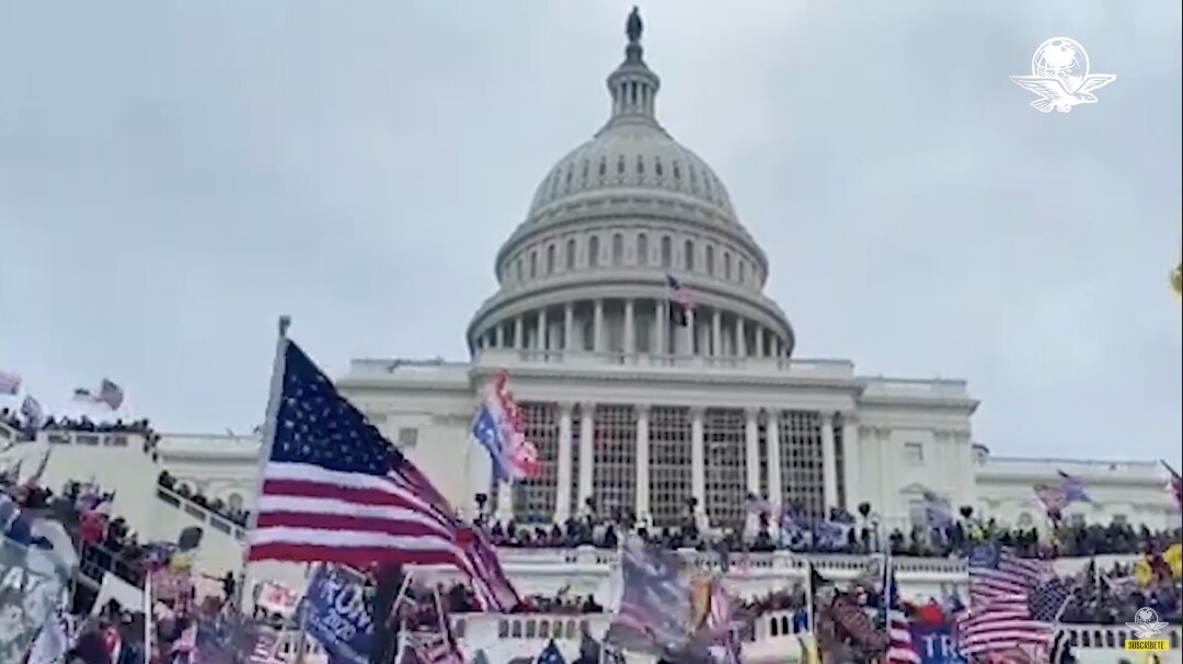 Mark Zuckerberg: cuentas de Trump de Facebook e Instagram seguirán suspendidas dos semanas