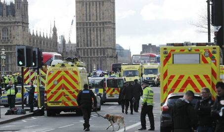 Policía: Varias víctimas en supuestos atentados terroristas en Londres