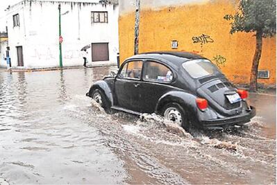 Afecta tromba a la zona metropolitana