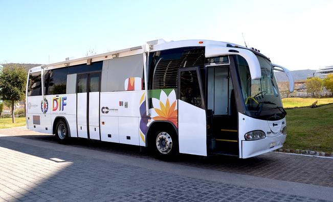 DIF dona un autobús para dar atención oftalmológica