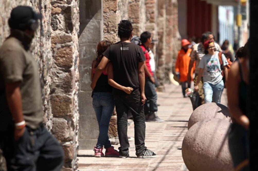 Proponen aumentar edad para casarse