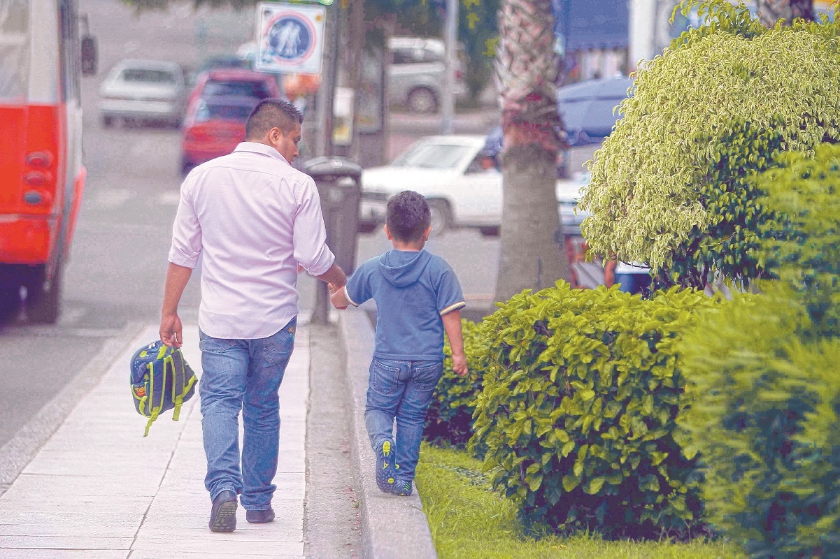 Darían hasta 12 semanas de permiso por paternidad en Querétaro