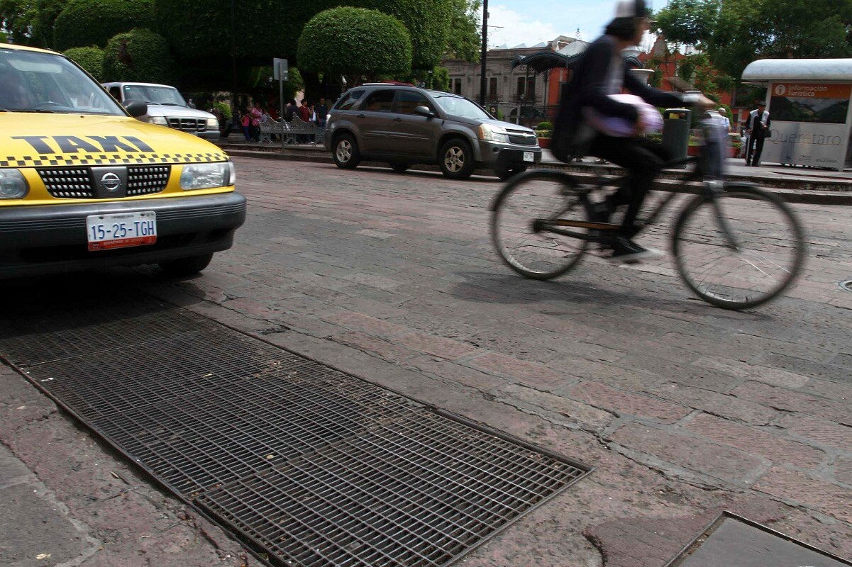 Hasta 4 años de prisión para quien robe alcantarillas en Querétaro