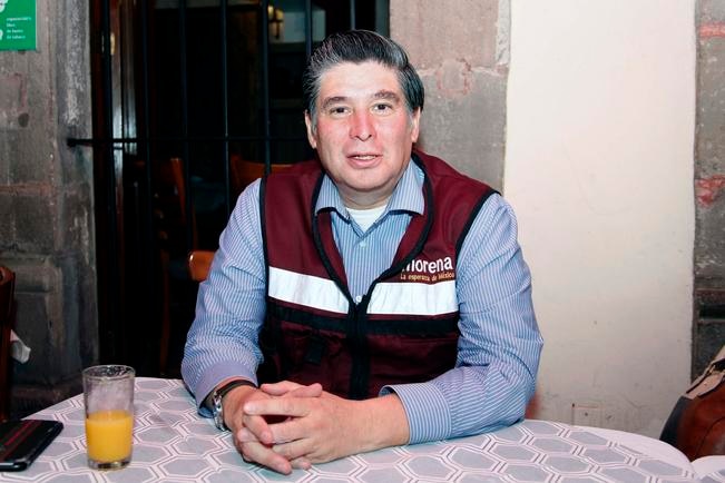 IEEQ turna expediente de la investigación de Carlos Silva a INE