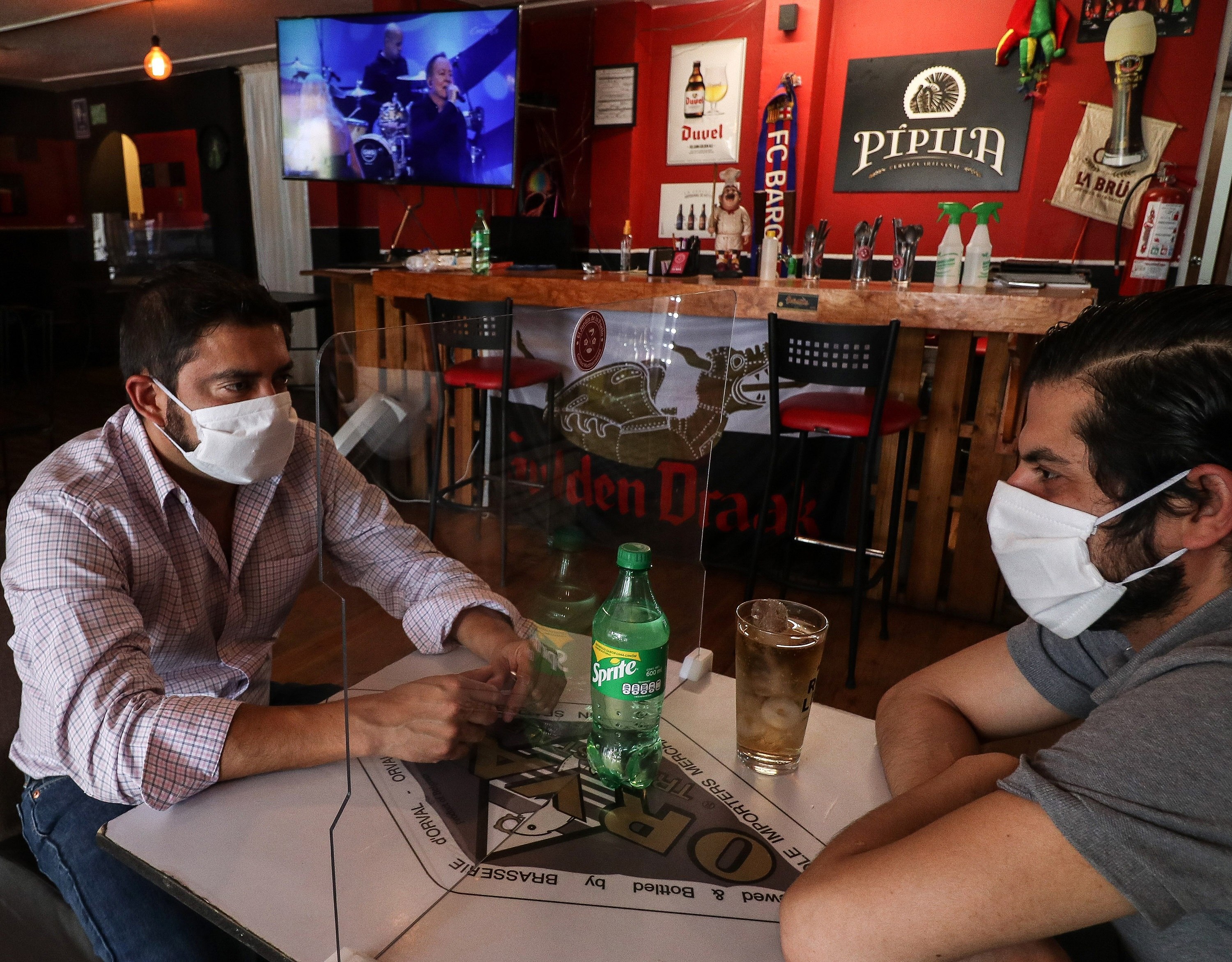 Crisis: sólo 10 de 140 bares lograron apoyo económico del gobierno