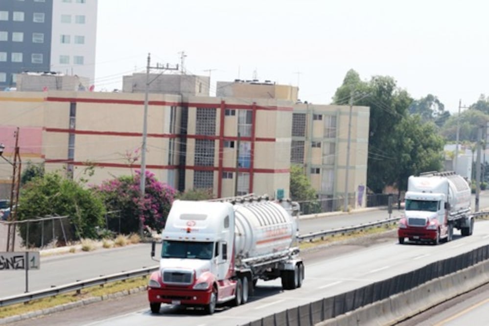 Buscan camión con material radioactivo