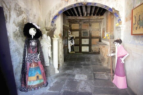 Conservan tres siglos de muerte