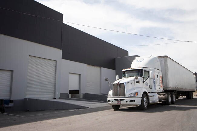 Aumenta venta de naves industriales