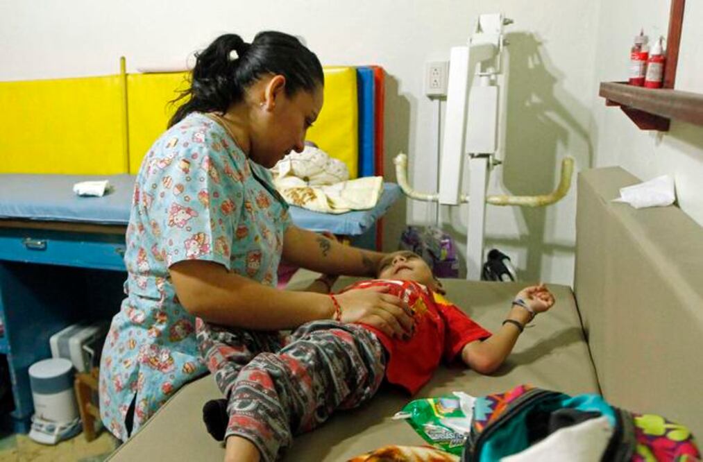 Los recién nacidos inscritos en el Seguro Popular podrán ser beneficiarios del tratamiento que busca impactar positivamente en su desarrollo. (CÉSAR GÓMEZ. EL UNIVERSAL)