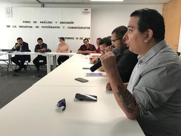 Morenista pide reunirse con fotógrafos freelancer 