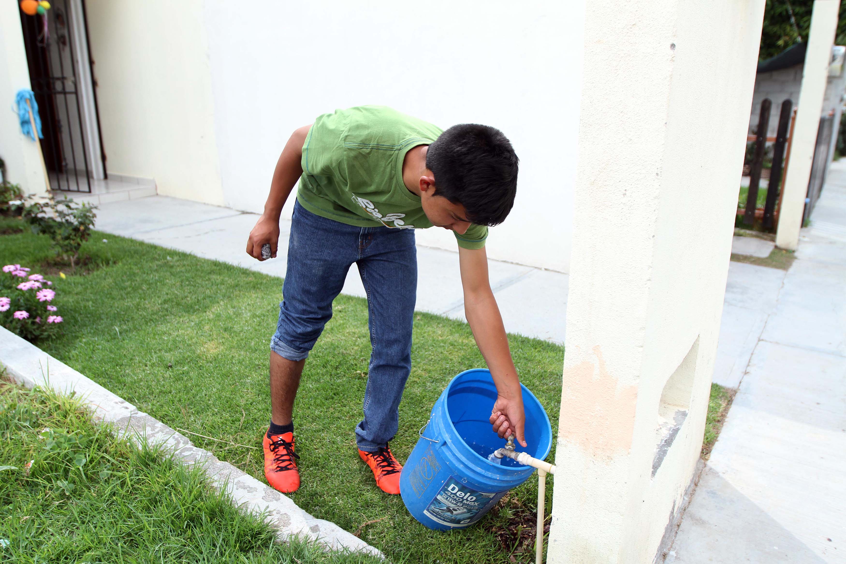 Piden no cobrar agua a hogares y empresas, durante tres meses