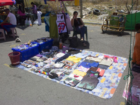 Comercializan “piratería”