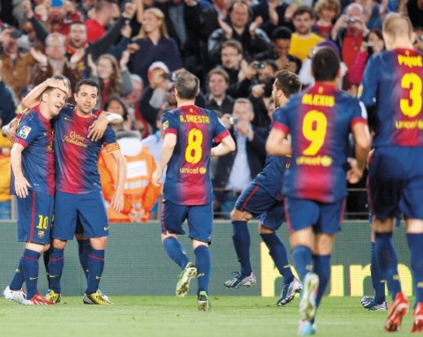 Messi revive al Barça ante Betis