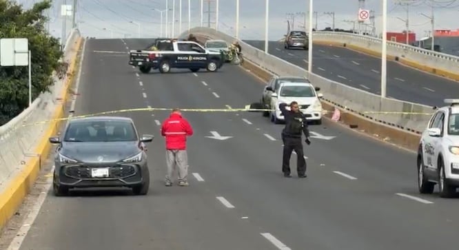 Accidente en Bernardo Quintana deja un motociclista sin vida