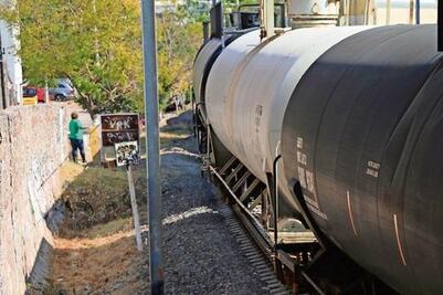 Vecinos de La Llave reportan a policía venta de maíz robado