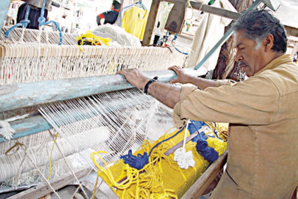 Aprendiendo a hilar tradiciones milenarias