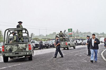 Ejército sí apoyará toma de protesta en Tolimán, aseguran