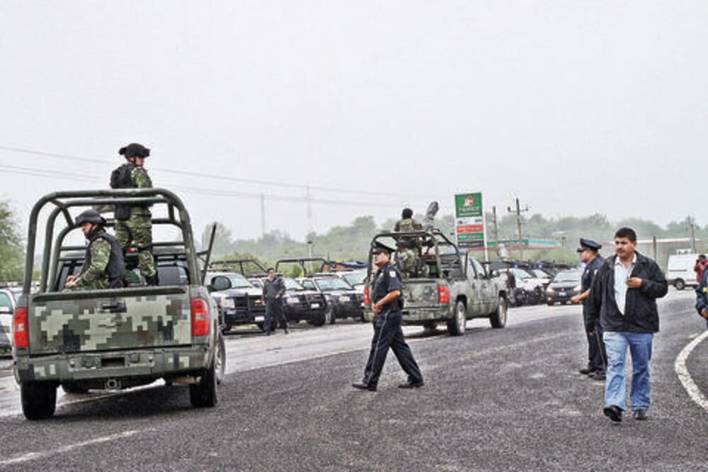 Ejército sí apoyará toma de protesta en Tolimán, aseguran