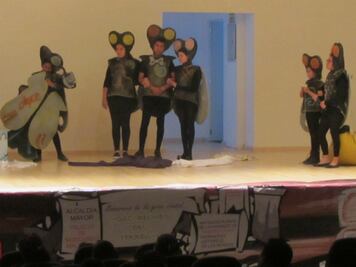 Presenta SSPMQ obra La mosca limpia