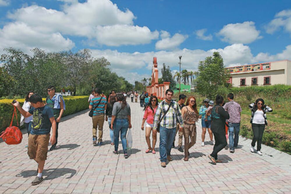 Buscan detonar turismo en SRJ