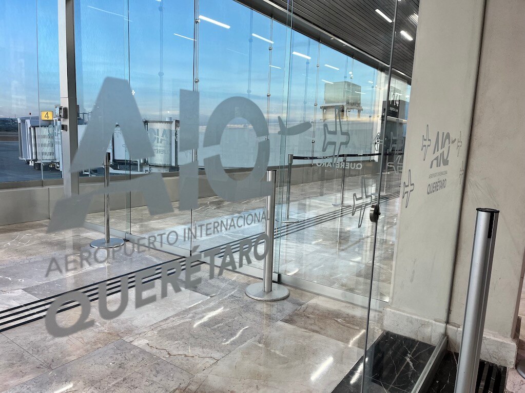 Baja el tránsito de mercancías en el Aeropuerto de Querétaro