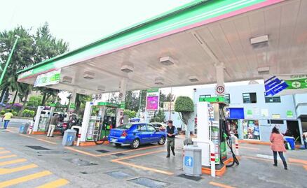 A inicio de año, sube precio de la gasolina