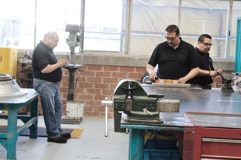 Buscan desvincular el salario mínimo