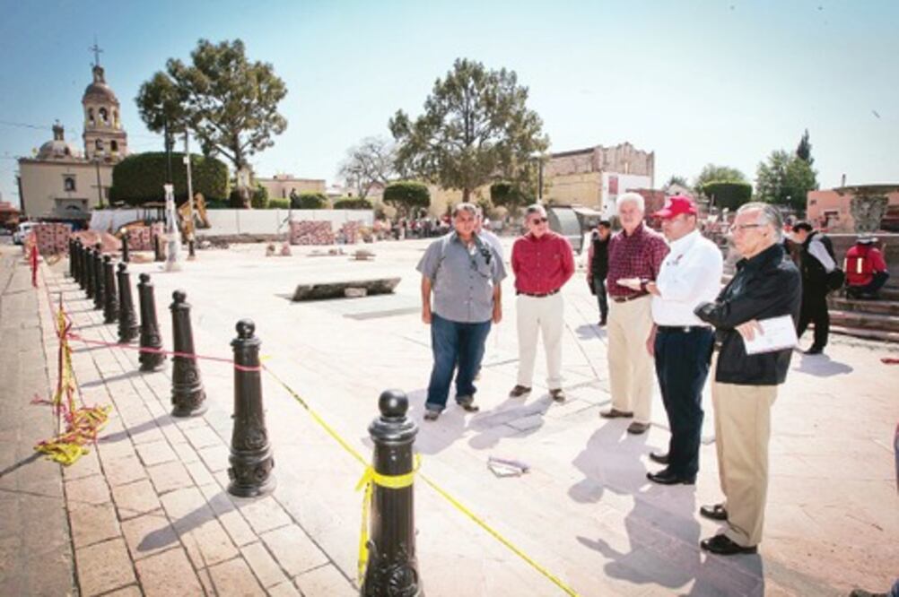 Inaugura Loyola hoy Plaza Fundadores