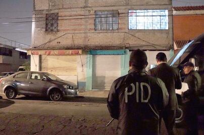 Clausuran bar en la capital; investigan presunta trata