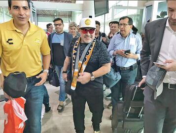 Maradona será presentado hoy