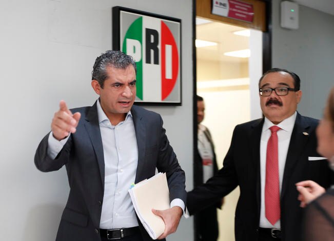 Según Enrique Ochoa Reza, Anaya llegó a la dirigencia del PAN para convertirse en candidato presidencial (LUIS CORTÉS. EL UNIVERSAL)
