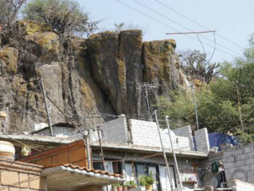 Podría prolongarse desalojo de familias 