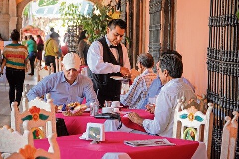 Restauranteros prevén 30 mdp por festejos de Independencia