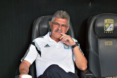 ‘Tuca’ se ofrece como ‘bombero’