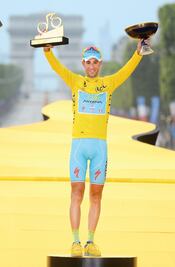 Nibali se ciñe la corona gala