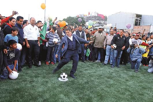 Deportivo San Pablo beneficia a 25 mil