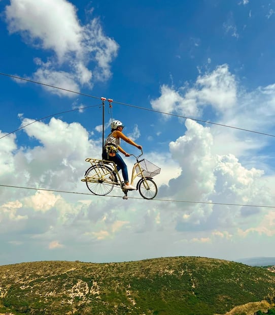 Sky Bike en Bernal. Foto: avex.mx