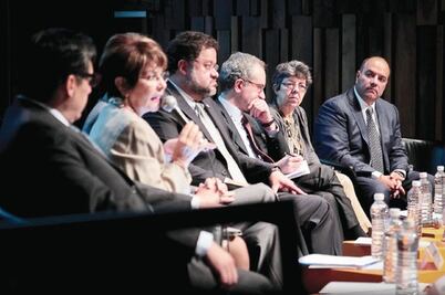 Loyola participa en foro de seguridad