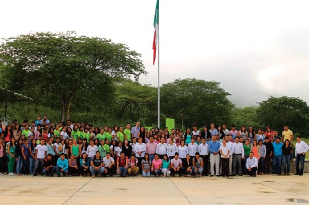Universidad Tecnólogica de Jalpan abre ciclo escolar