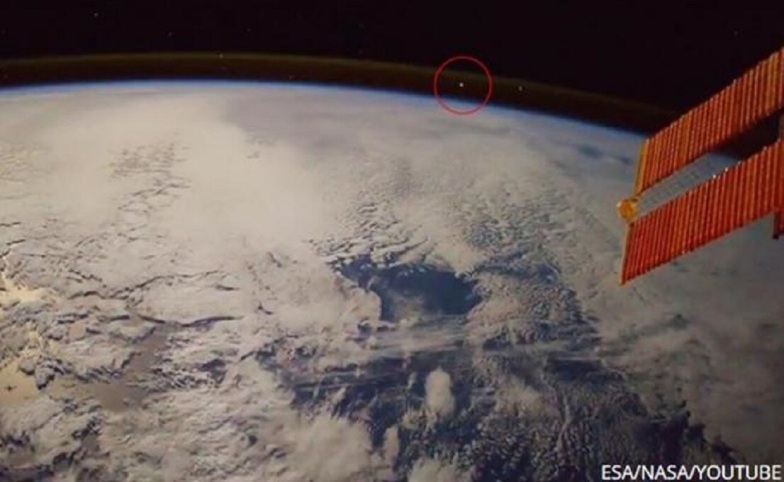 Meteoroide cayendo a la Tierra, visto desde la Estación Espacial