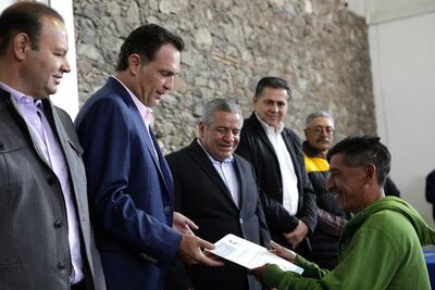   Concluye educación básica personal  de Corregidora