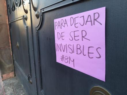 "Ni una más, ni una más, ni una detenida más", gritaron las mujeres por el 8M en Querétaro 